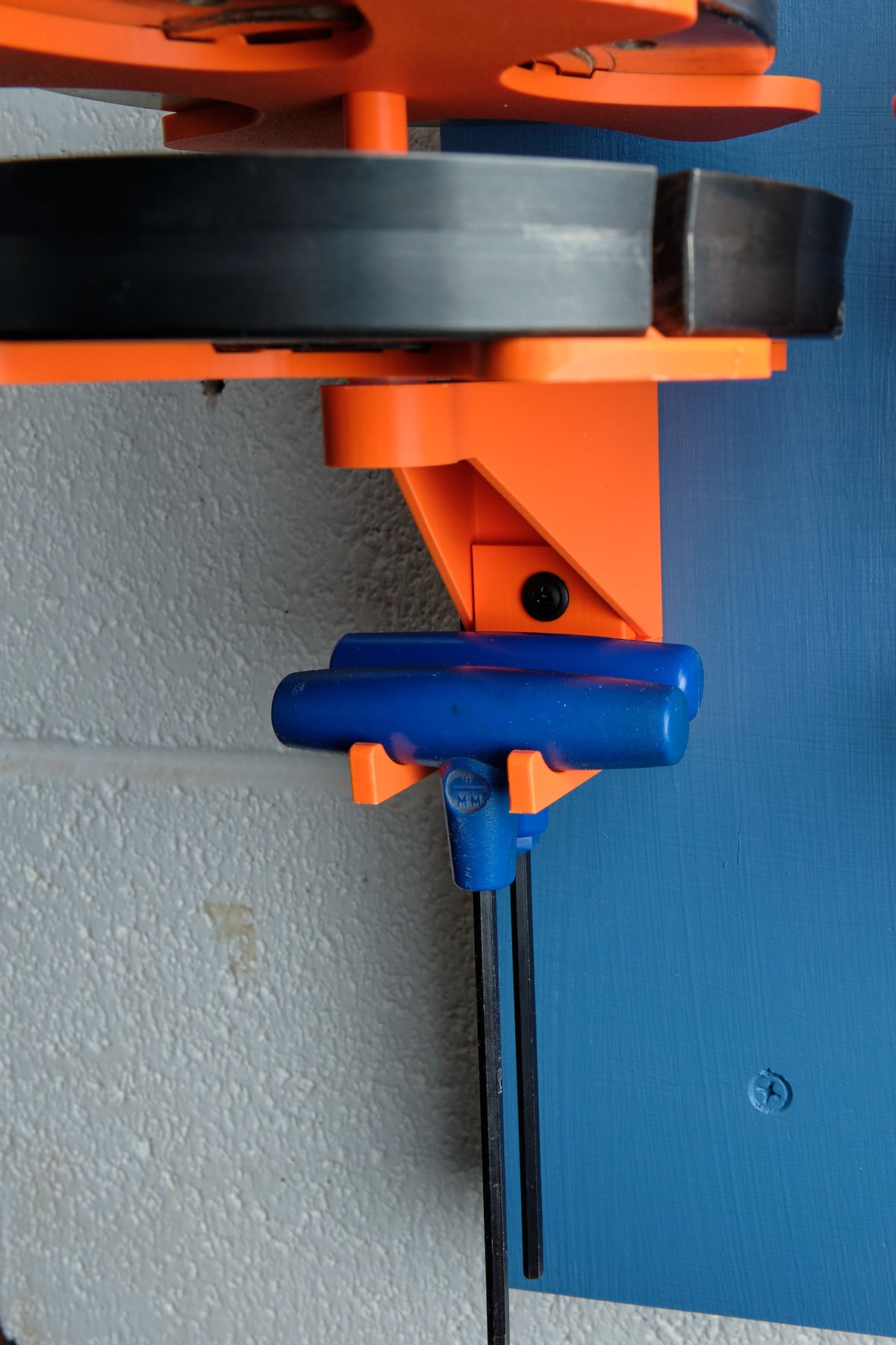 Chuck Jaw Wall Mounted Holder with Rotating Carousel - Ultimate Storage Solution