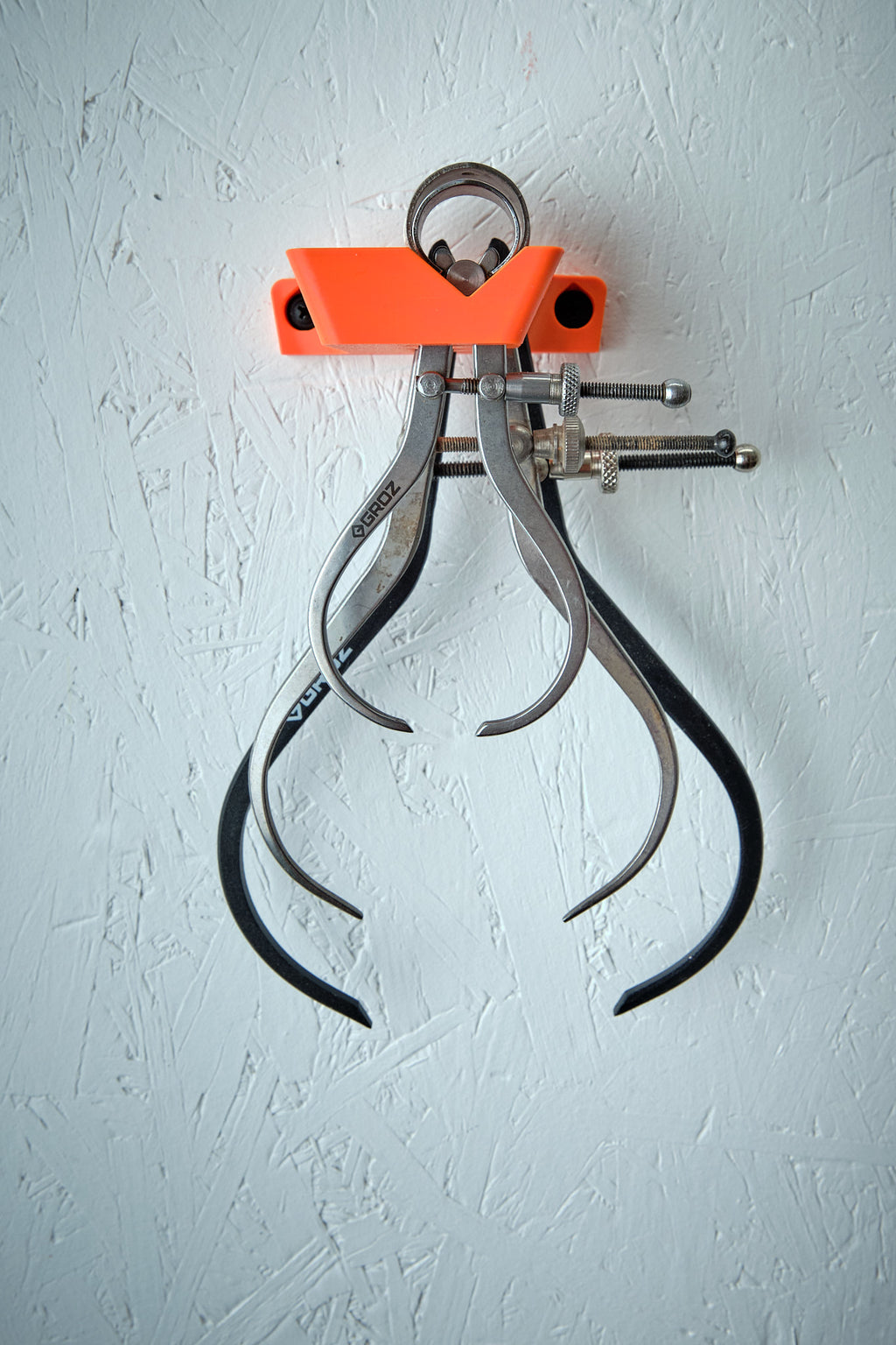 Spring Caliper Wall Mount